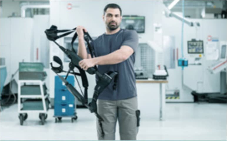 IX SHOULDER AIRの軽量設計 - 身体の動きを妨げず、自由な動作を実現する構造